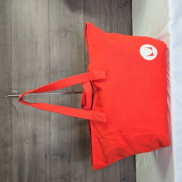 BAGGU Handbags - XL Baggu Red/Orange Canvas Tote Travel Shoulder Bag